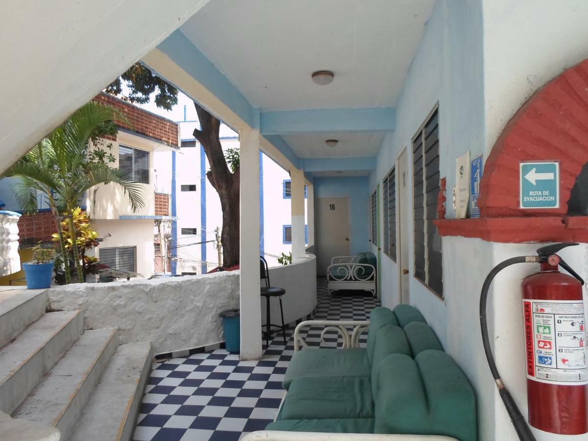 فندق Casa De Huespedes Santa Fe أكابولكو المظهر الخارجي الصورة