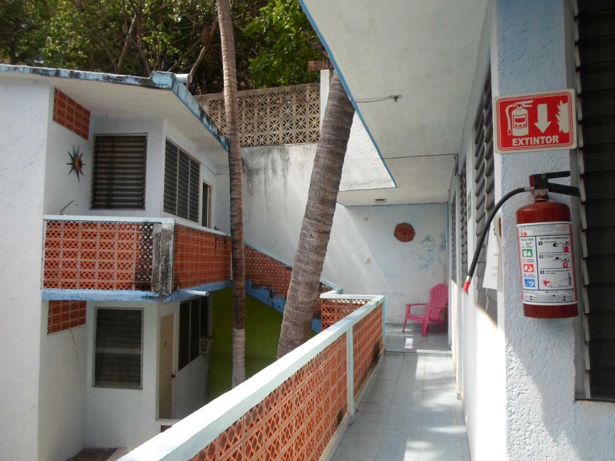 فندق Casa De Huespedes Santa Fe أكابولكو الغرفة الصورة